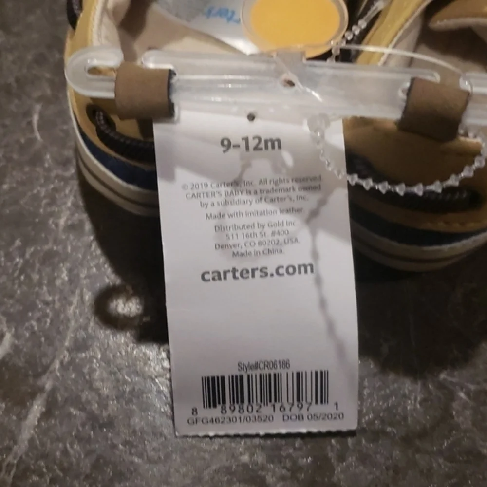 NWT‎  Carters baby shoes